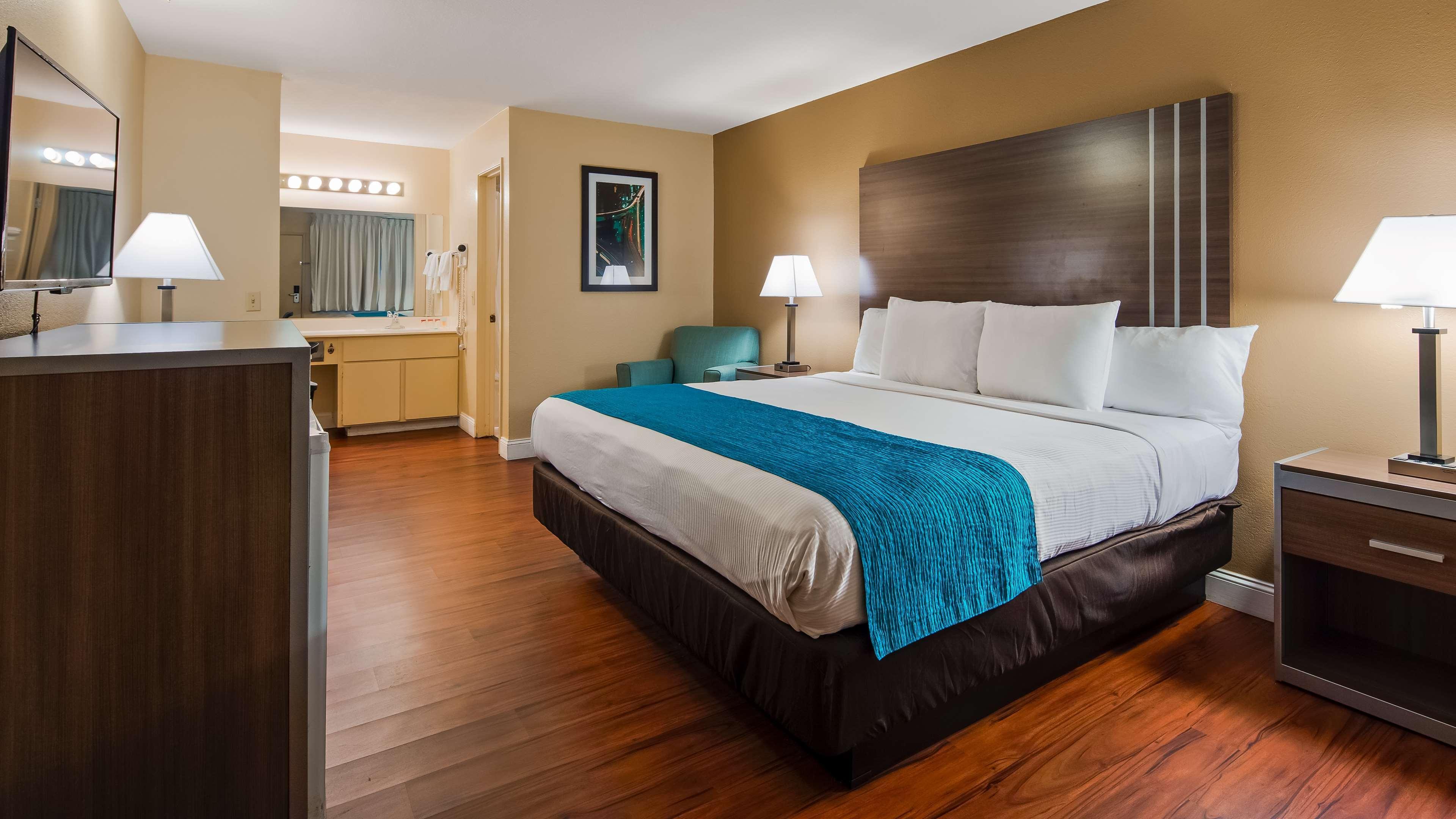 Comfort Inn & Suites Harrisburg-Hershey North Екстериор снимка