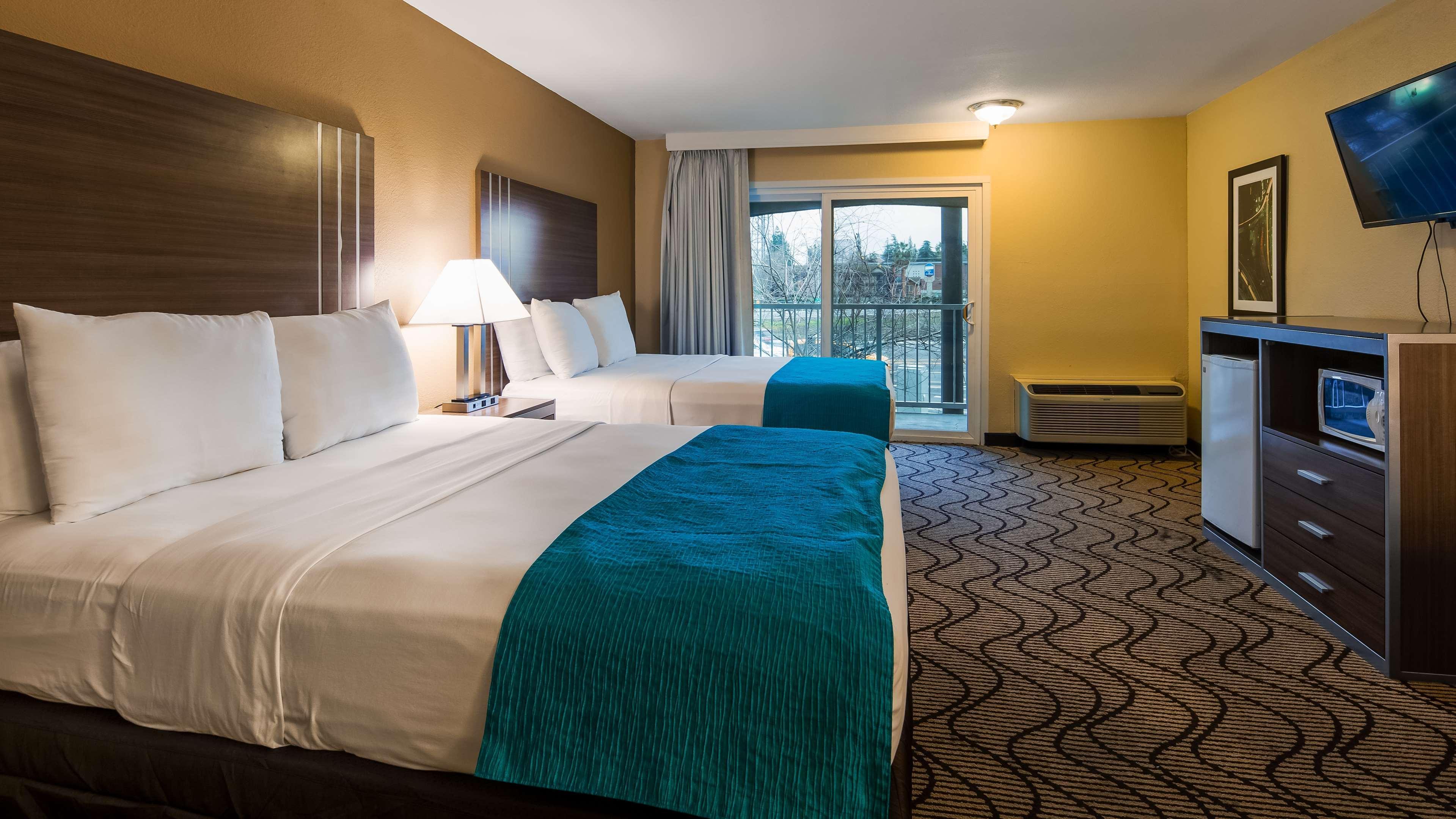 Comfort Inn & Suites Harrisburg-Hershey North Екстериор снимка