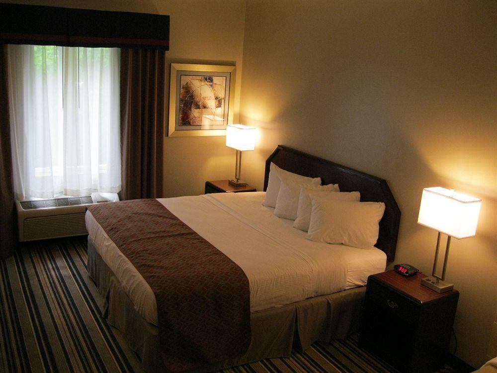 Comfort Inn & Suites Harrisburg-Hershey North Екстериор снимка
