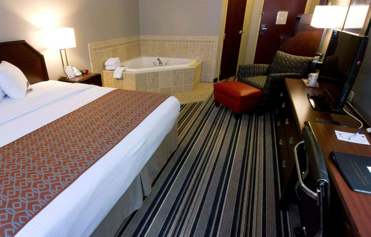 Comfort Inn & Suites Harrisburg-Hershey North Екстериор снимка